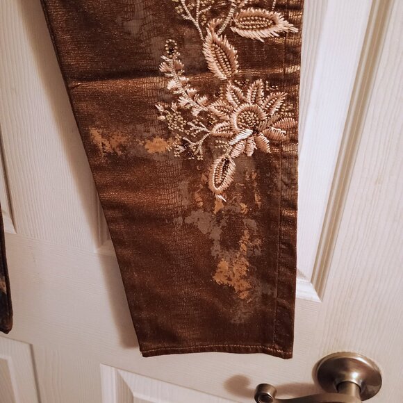 Chicos Pants, Womens, 1R, Flowers on front of Legs, High Waist, NWOT - Picture 5 of 9